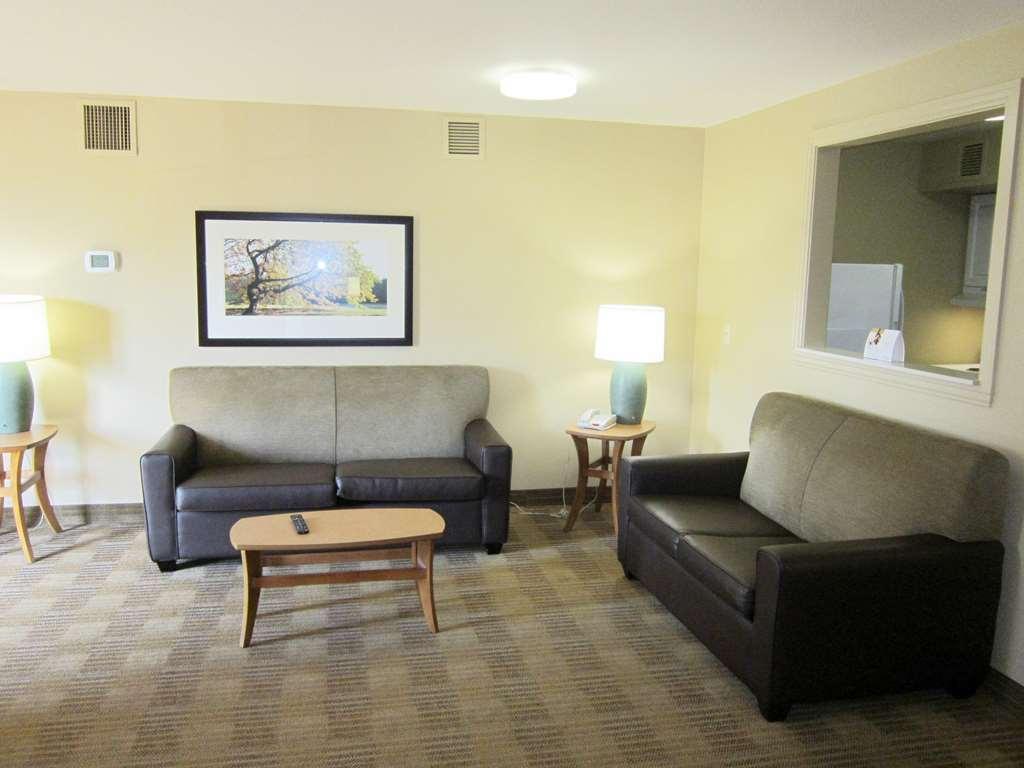 Extended Stay America Suites - Indianapolis - Northwest - I-465 Room photo
